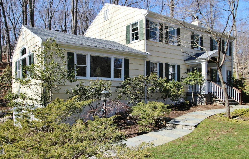 328 Cascade Road, Stamford, CT 06903, Presented by Elayne Jassey